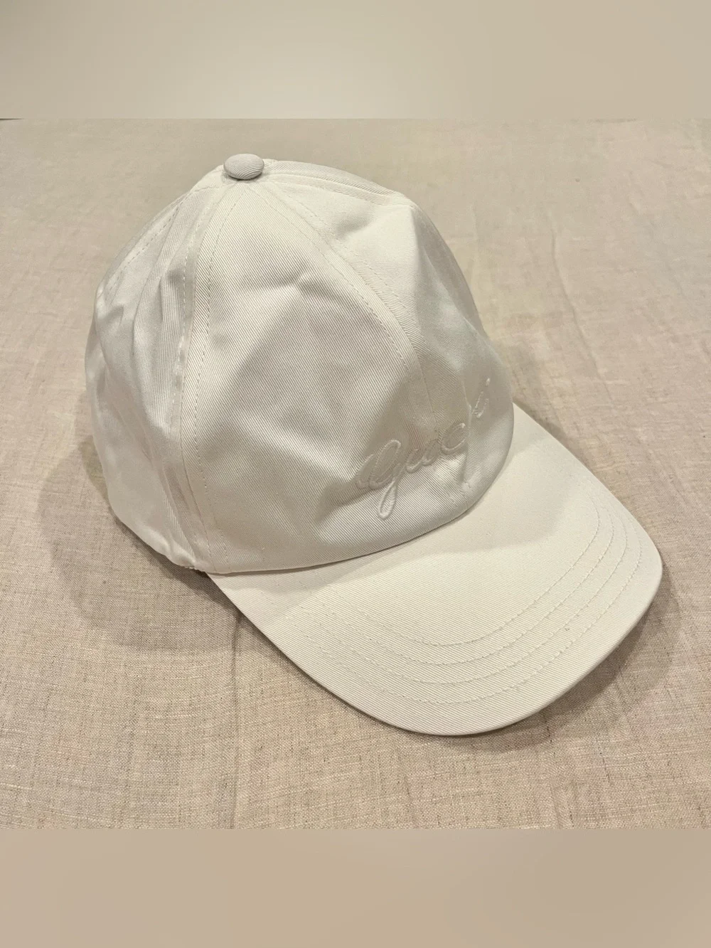 Gucci $590 Venice Embroidered Logo Baseball Cap